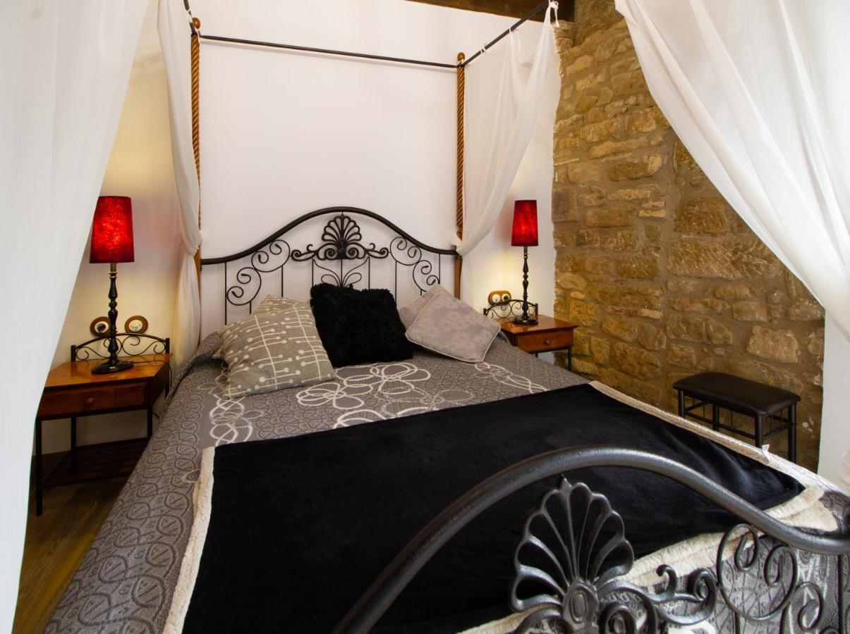 La Pata De Oca Hostal Rural Y Albergue Torres del Rio Eksteriør billede