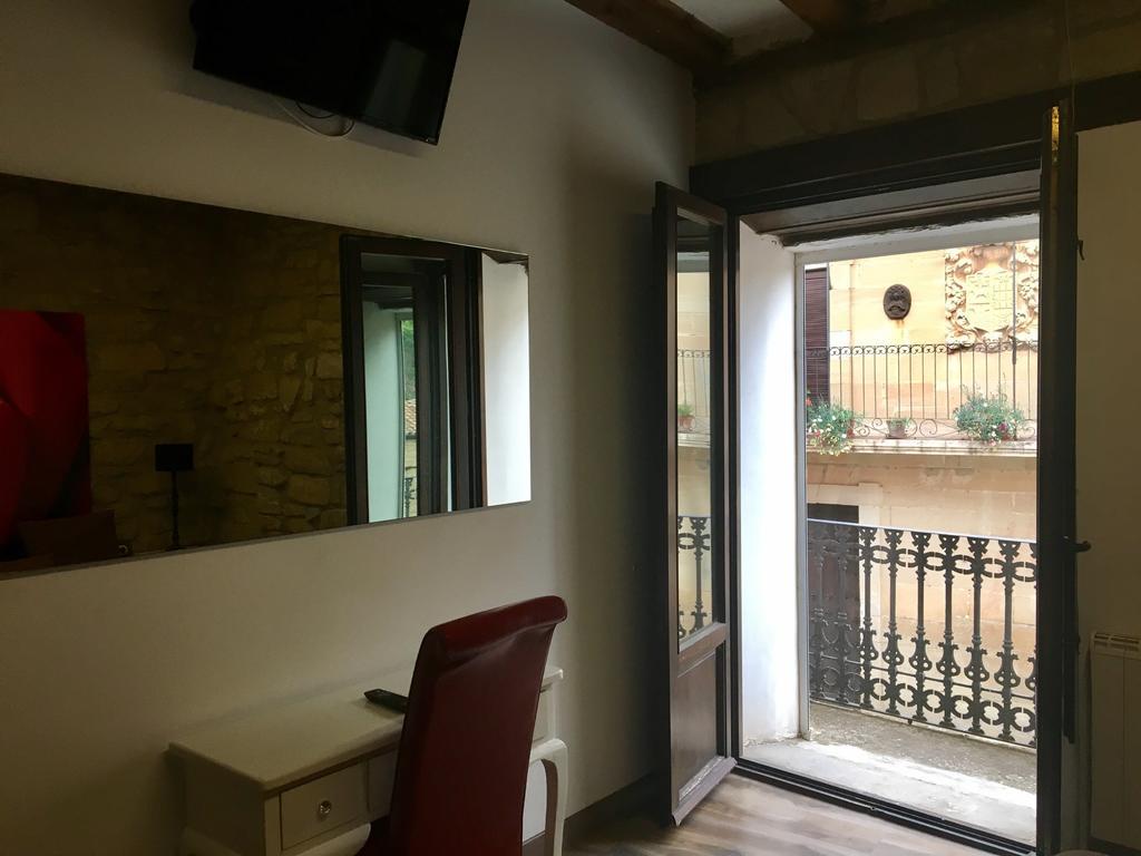 La Pata De Oca Hostal Rural Y Albergue Torres del Rio Eksteriør billede
